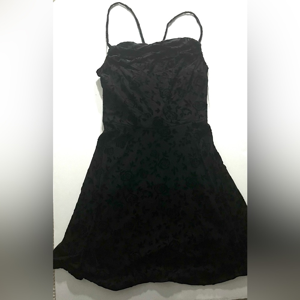 black floral print flowy dress